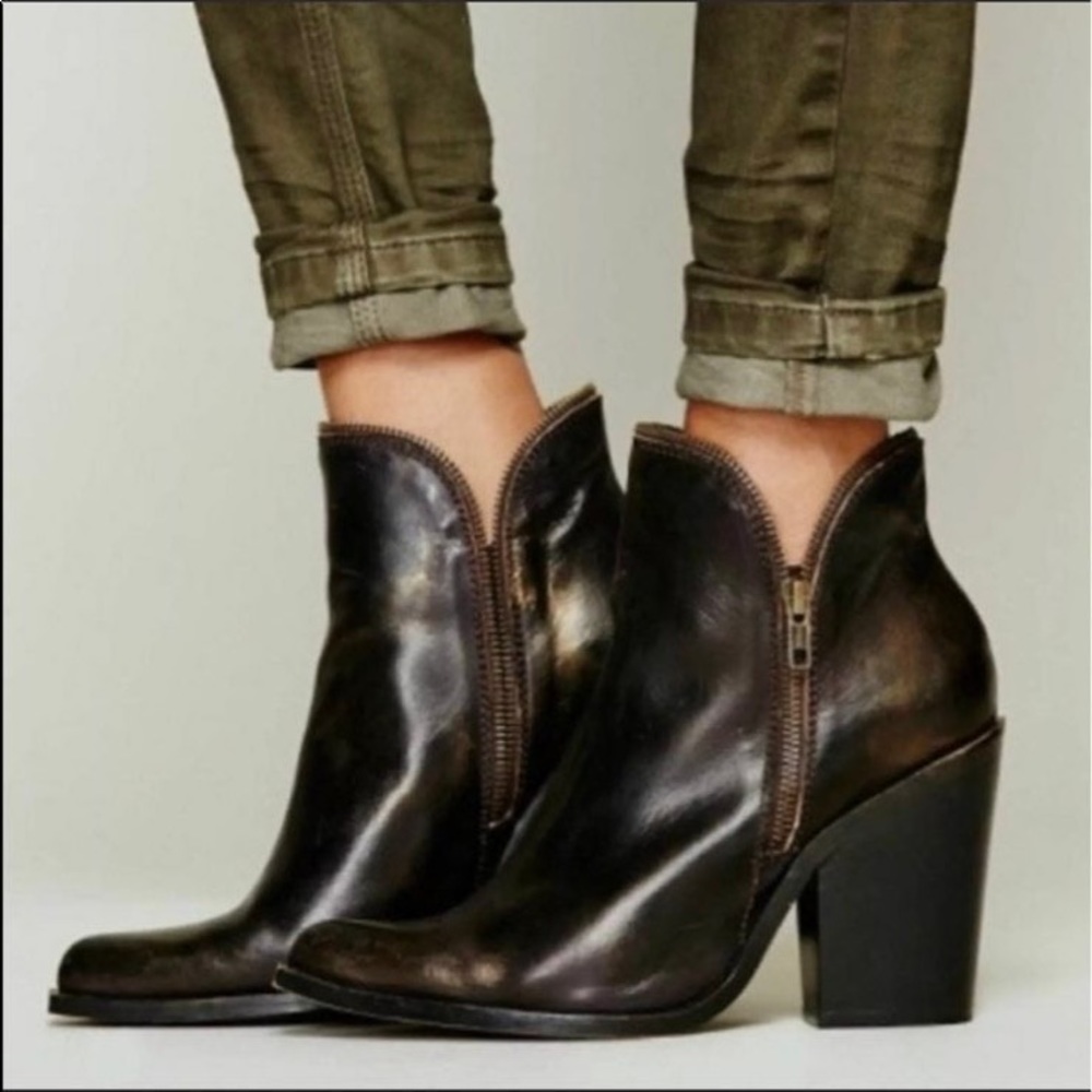 Jeffrey Campbell x Free People 1968 Pointed Square Toe Ankle Leather Bootie 9